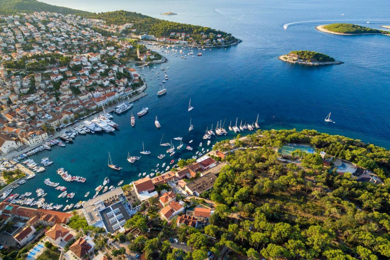 Apartments Stipisic Hvar Town Exterior foto
